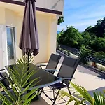 Penthouse Jacuzzi & Pool Luxury Appartamento *