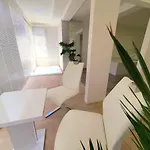 Penthouse Jacuzzi & Pool Luxury Appartamento *