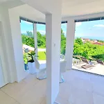 Penthouse Jacuzzi & Pool Luxury Appartamento