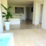Penthouse Jacuzzi & Pool Luxury Appartamento