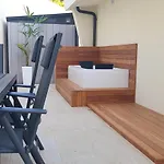 Appartamento Penthouse Jacuzzi & Pool Luxury