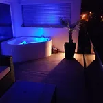 Appartamento Penthouse Jacuzzi & Pool Luxury *