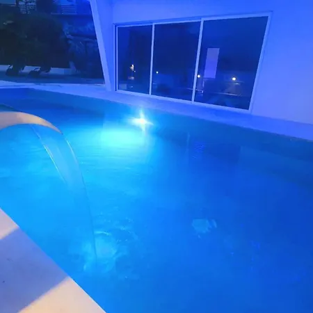 Daire Penthouse Jacuzzi & Pool Luxury *