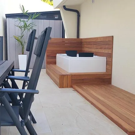 Daire Penthouse Jacuzzi & Pool Luxury