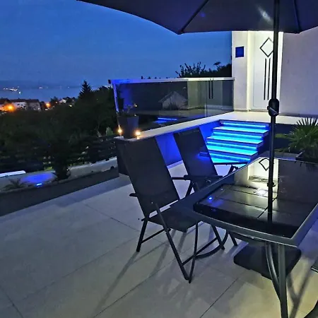 Appartement Penthouse Jacuzzi & Pool Luxury *