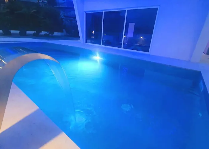 דירה Penthouse Jacuzzi & Pool Luxury *