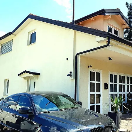 Penthouse Jacuzzi & Pool Luxury Appartamento