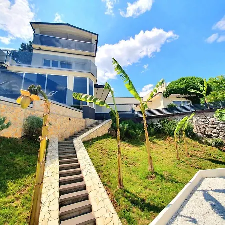 Penthouse Jacuzzi & Pool Luxury Abbázia
