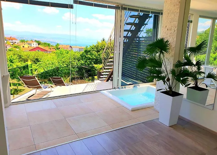 Daire Penthouse Jacuzzi & Pool Luxury Opatija