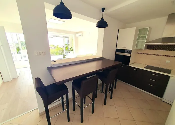 Daire Penthouse Jacuzzi & Pool Luxury Opatija