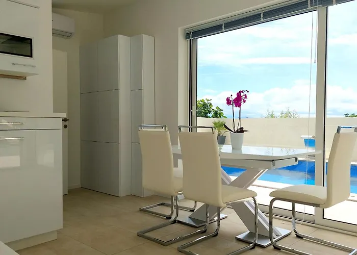 Daire Penthouse Jacuzzi & Pool Luxury