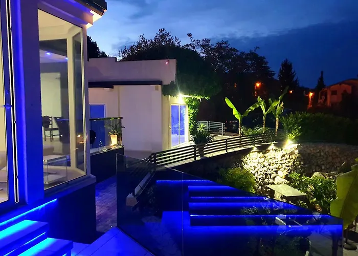 Daire Penthouse Jacuzzi & Pool Luxury