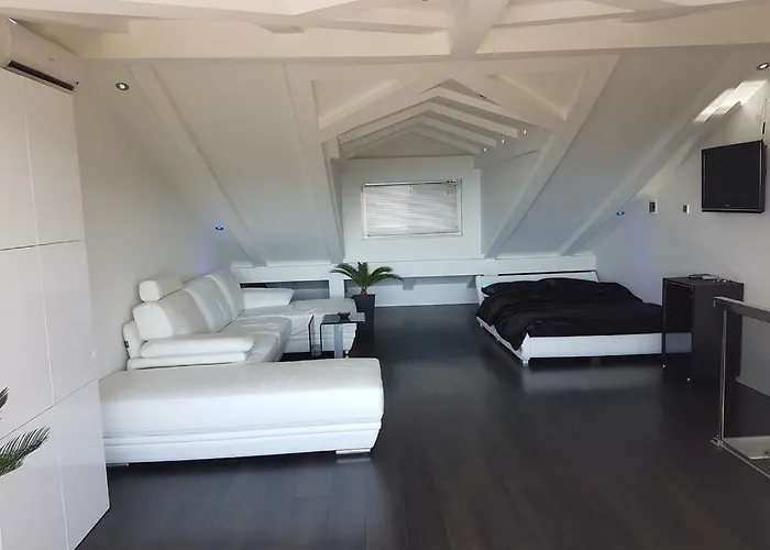 Penthouse Jacuzzi & Pool Luxury Daire Opatija