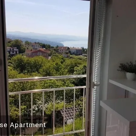 Penthouse Jacuzzi & Pool Luxury Appartamento