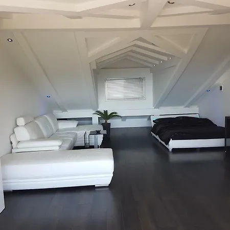 Penthouse Jacuzzi & Pool Luxury Appartamento Abbazia